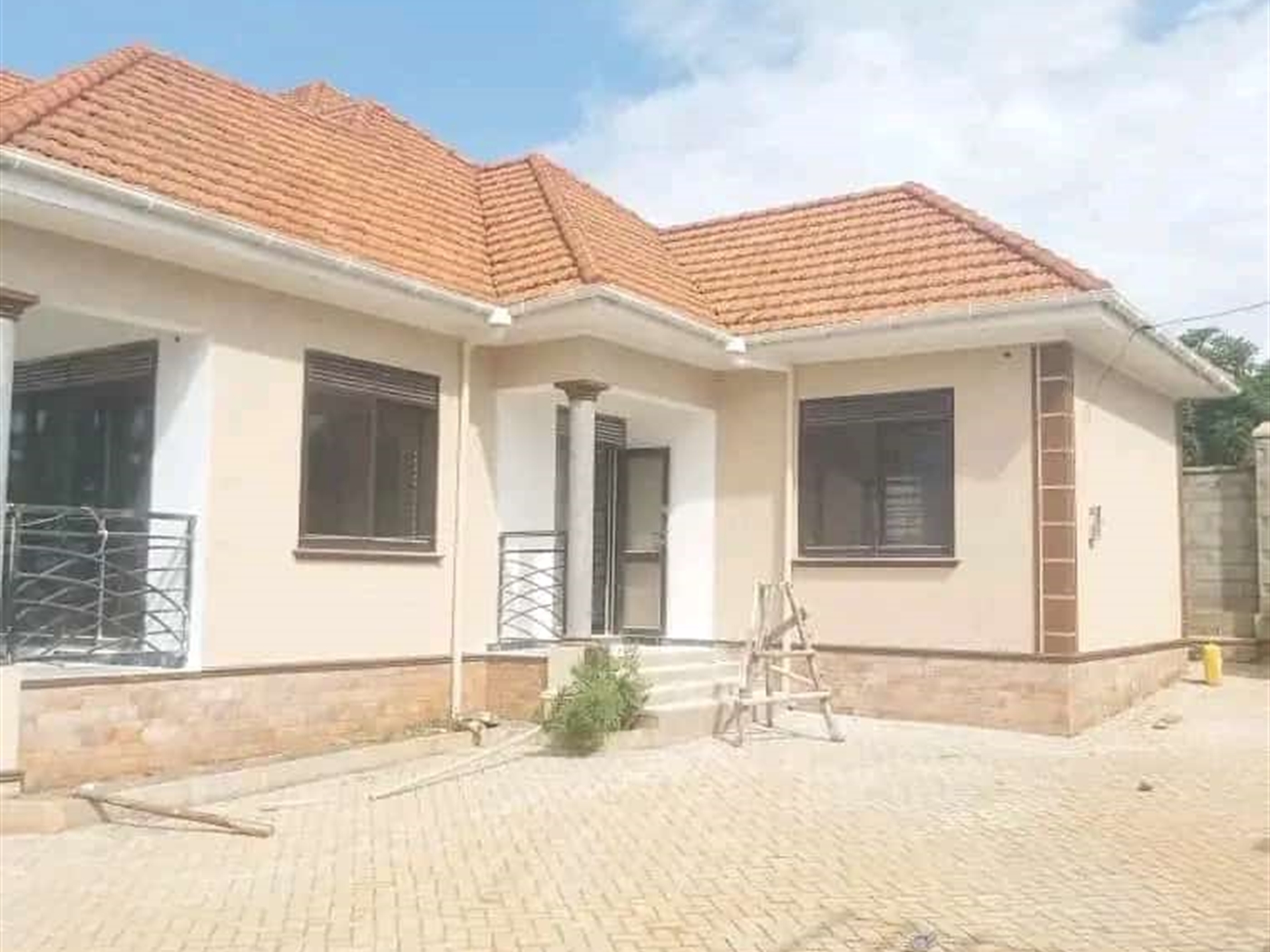 4 bedroom Bungalow for sale in Kitende Wakiso Uganda