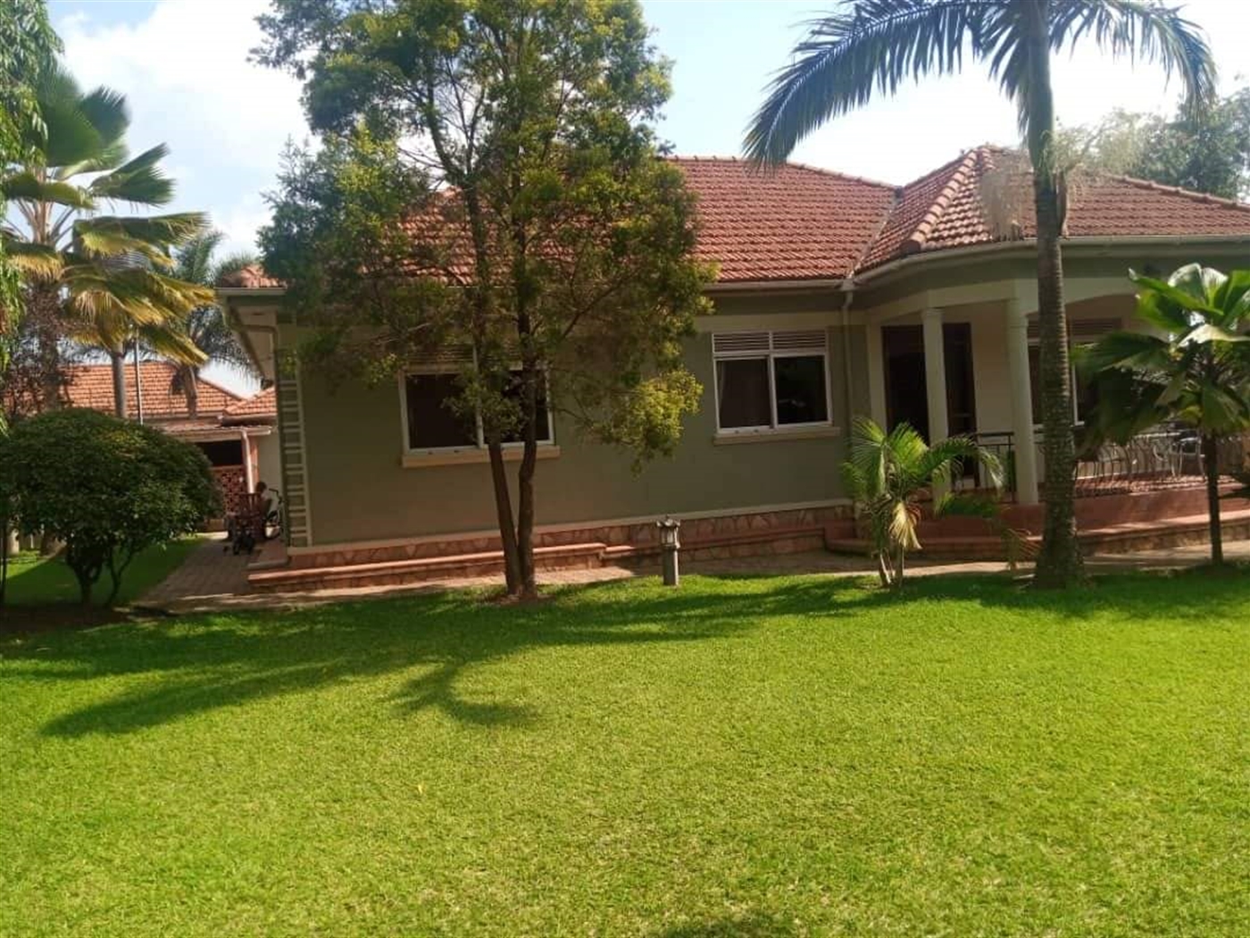 3 bedroom Bungalow for sale in Kyanja Wakiso Uganda