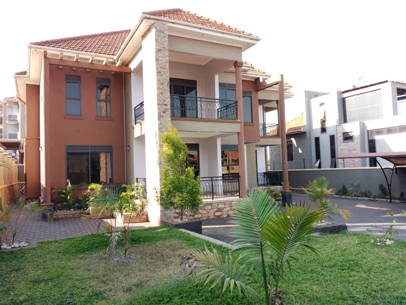 5 bedroom Bungalow for sale in Kyanja Kampala Uganda,