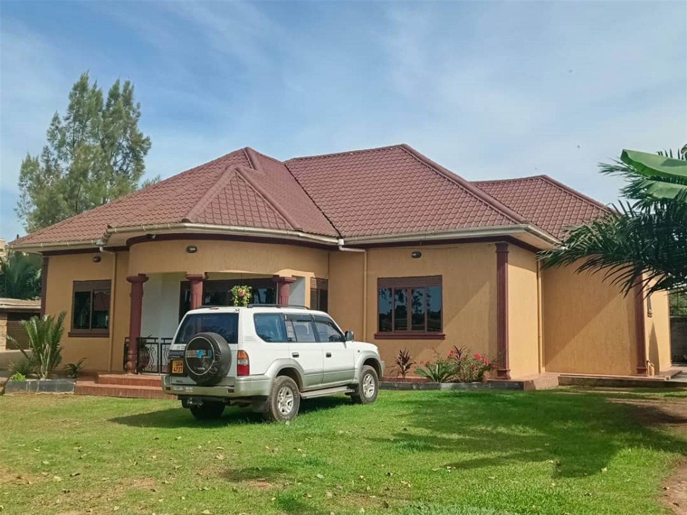 4 bedroom Bungalow for sale in Kungu Wakiso Uganda