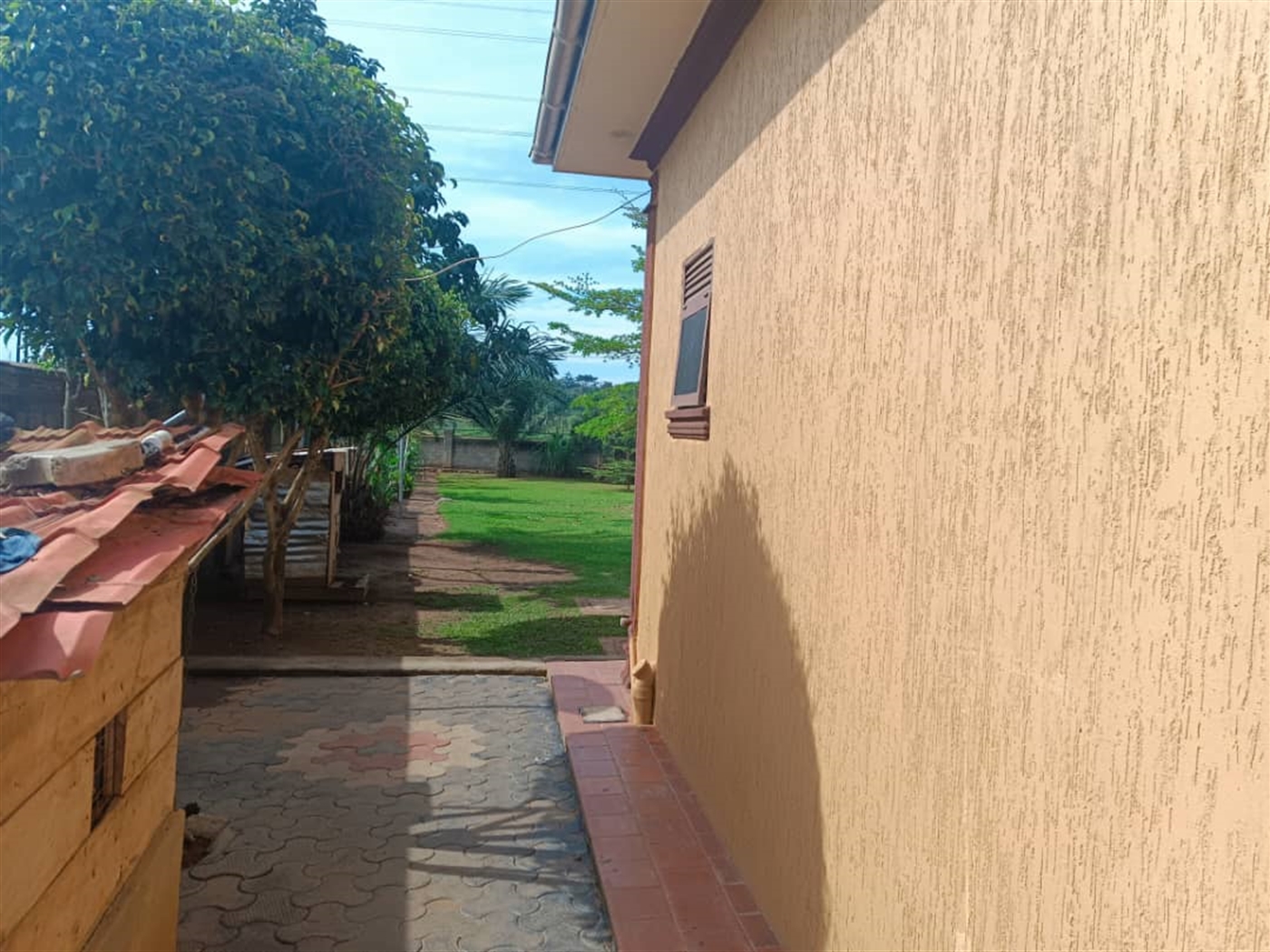 4 bedroom Bungalow for sale in Kungu Wakiso Uganda