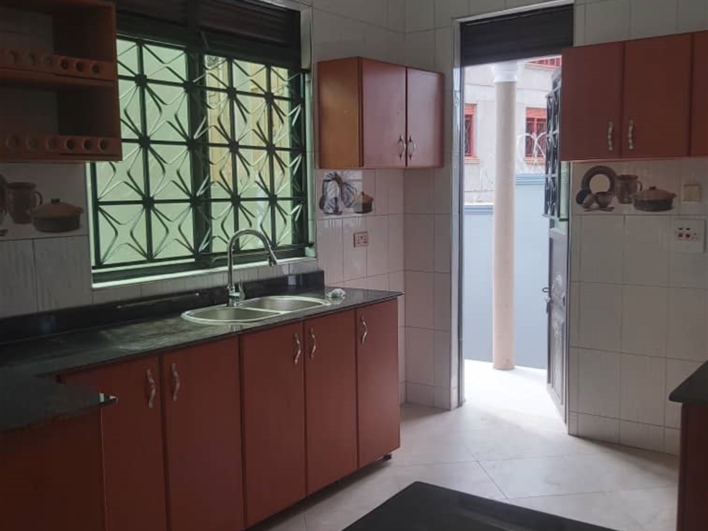 4 bedroom Bungalow for sale in Kitende Wakiso Uganda