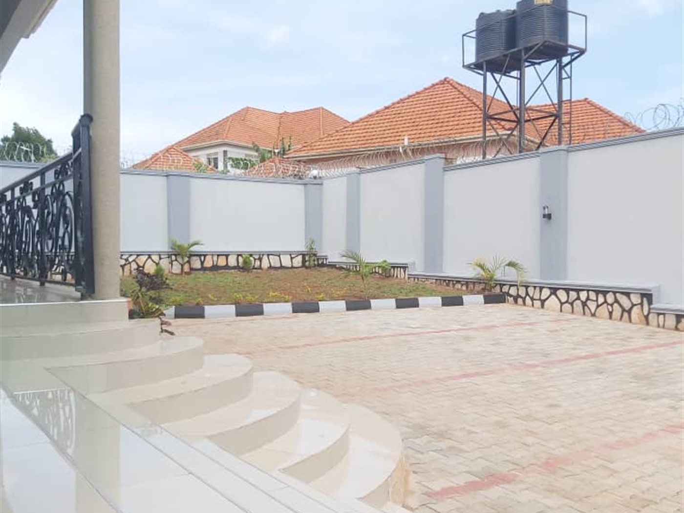 4 bedroom Bungalow for sale in Kitende Wakiso Uganda