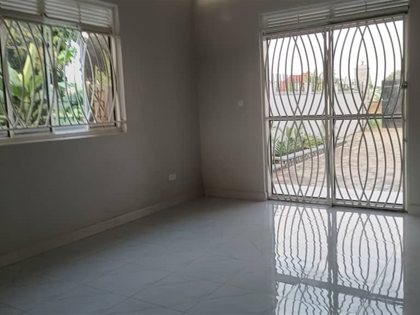 4 bedroom Bungalow for sale in Kitende Wakiso Uganda