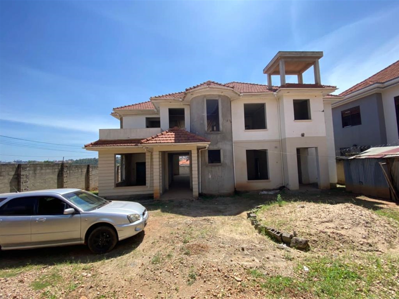 6 bedroom Shell House for sale in Kiwaatule Kampala Uganda