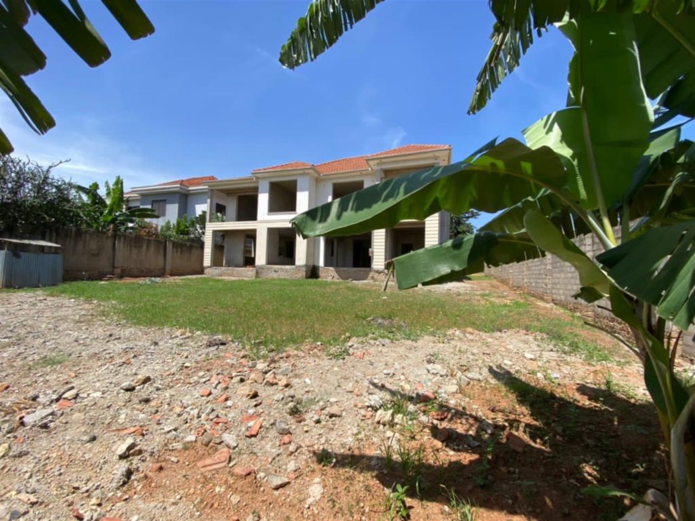 6 bedroom Shell House for sale in Kiwaatule Kampala Uganda
