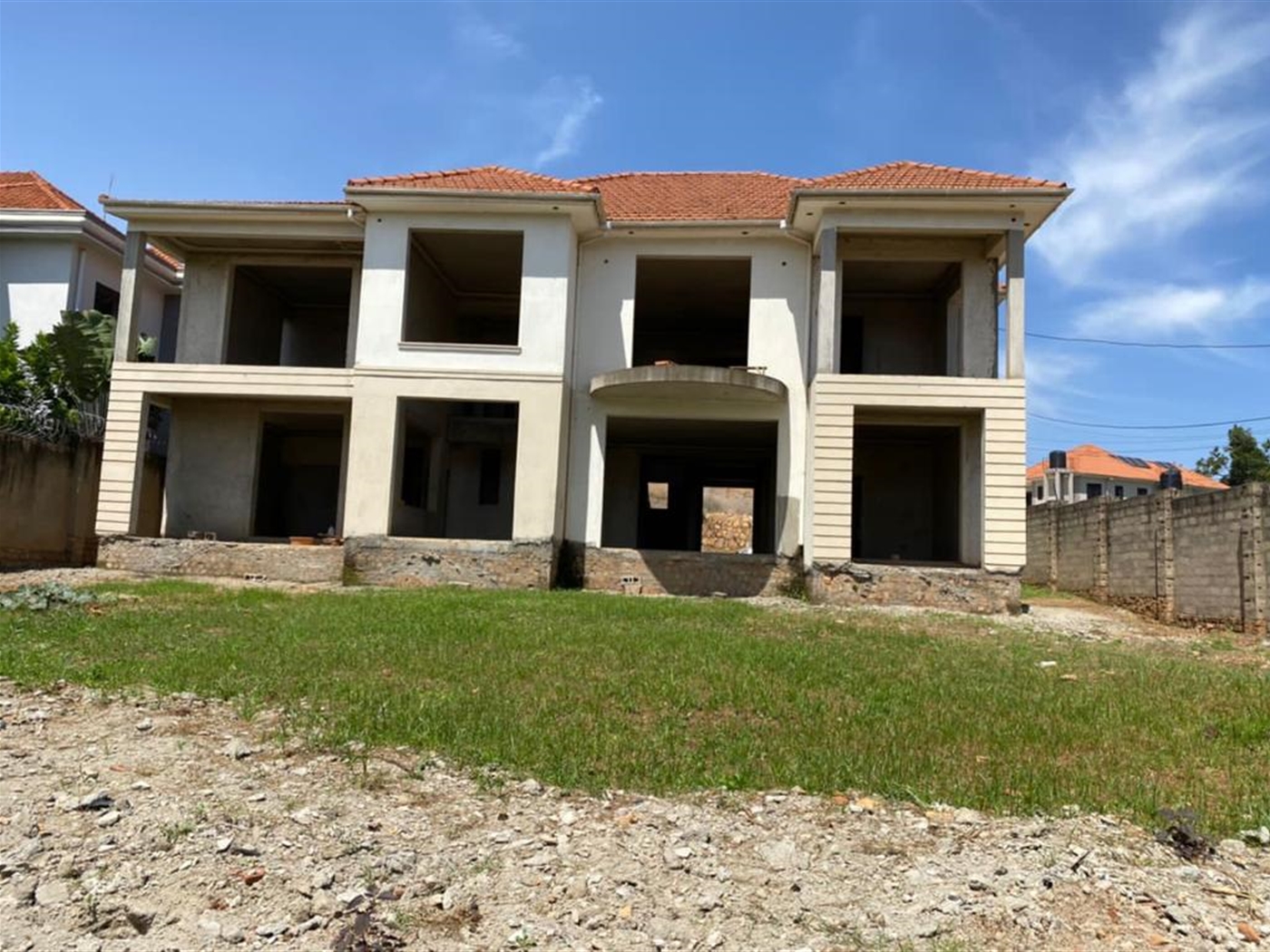 6 bedroom Shell House for sale in Kiwaatule Kampala Uganda