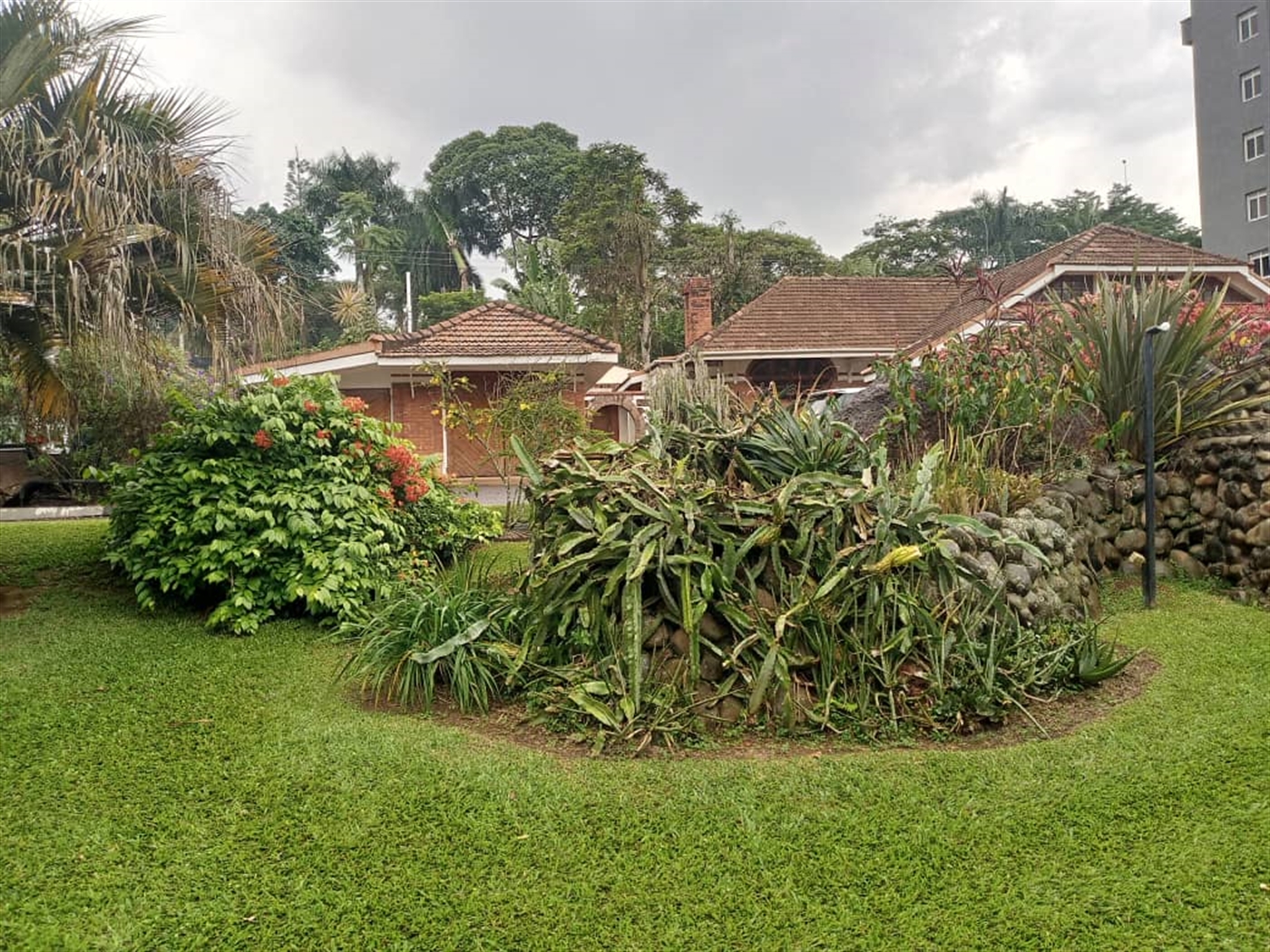 5 bedroom Bungalow for sale in Kololo Kampala Uganda