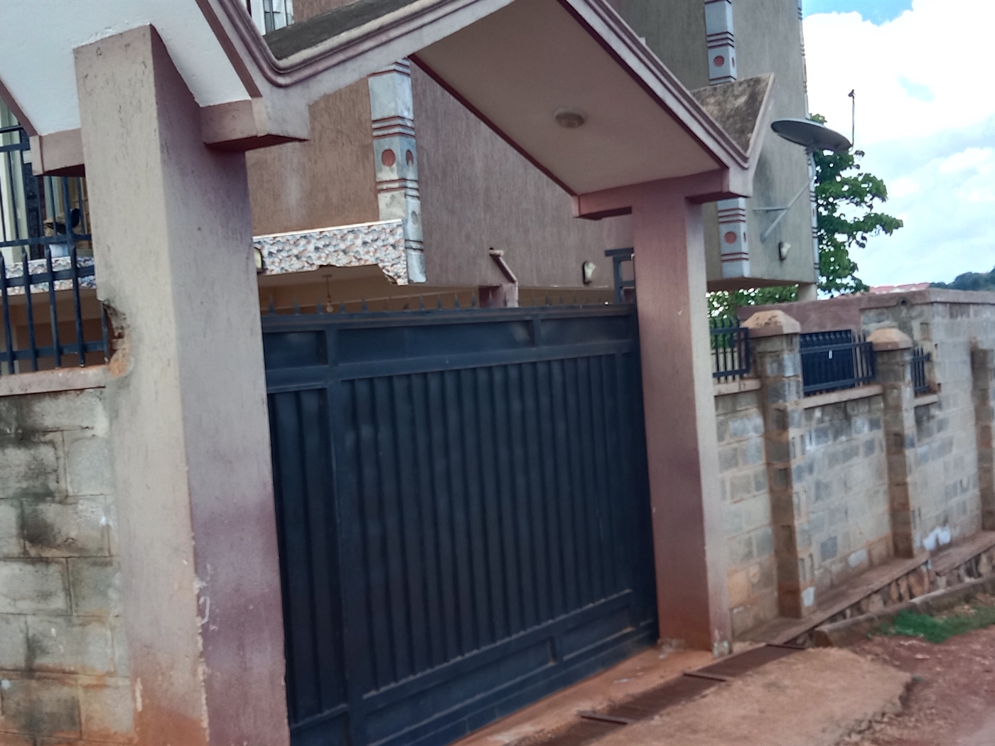 2 bedroom Apartment for sale in Seguku Wakiso Uganda