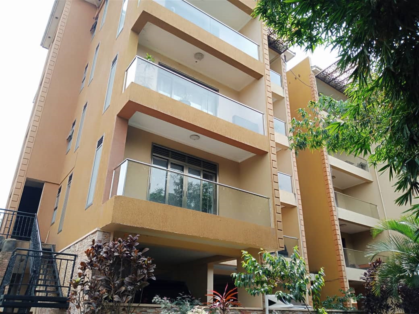 3 bedroom Apartment for sale in Munyonyo Kampala Uganda,