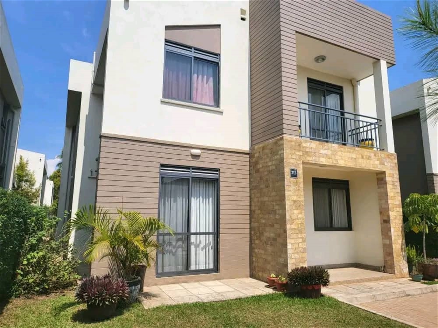 4 bedroom Villa for sale in Butabika Kampala Uganda