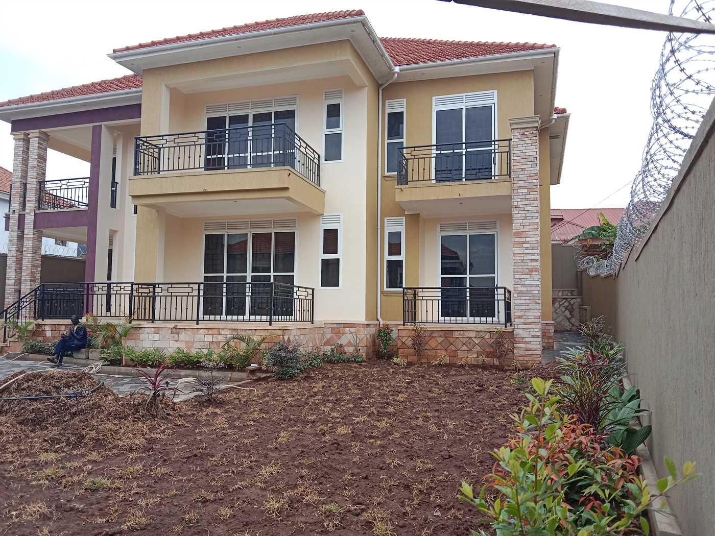6 bedroom Mansion for sale in Kira Wakiso Uganda