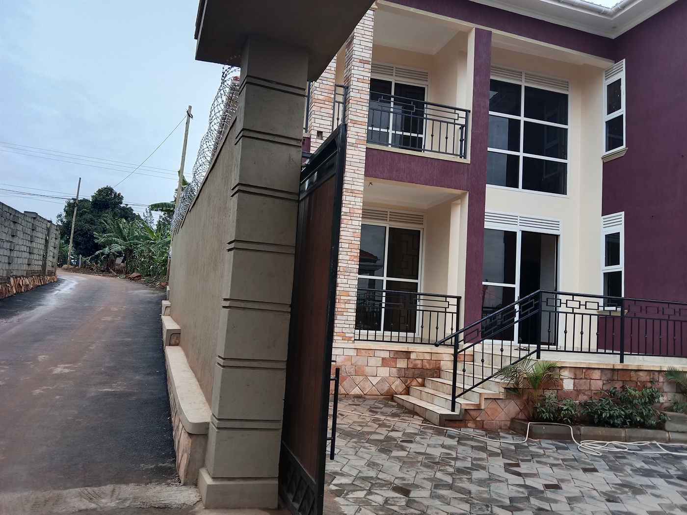 6 bedroom Mansion for sale in Kira Wakiso Uganda