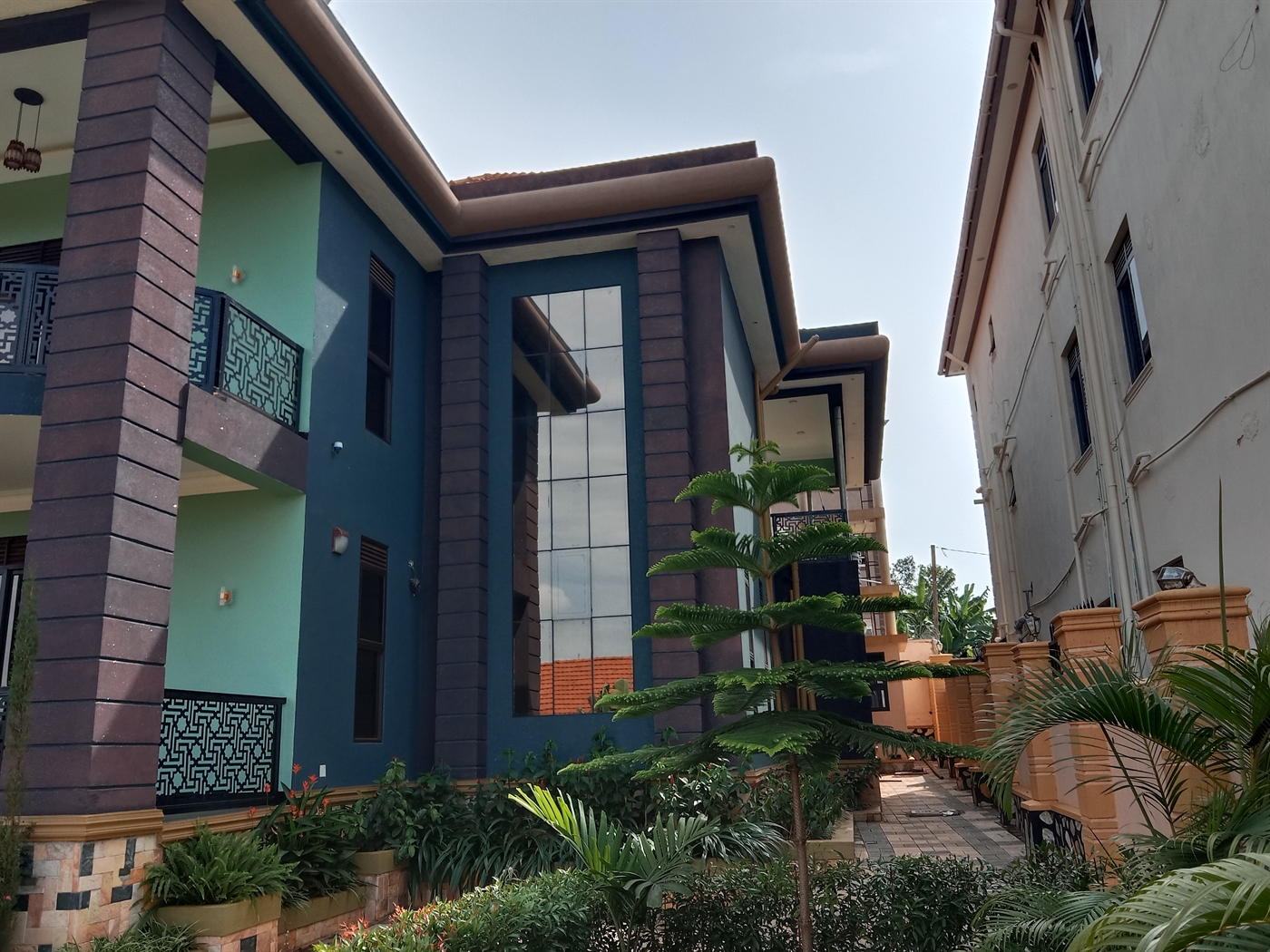 6 bedroom Mansion for sale in Kira Wakiso Uganda