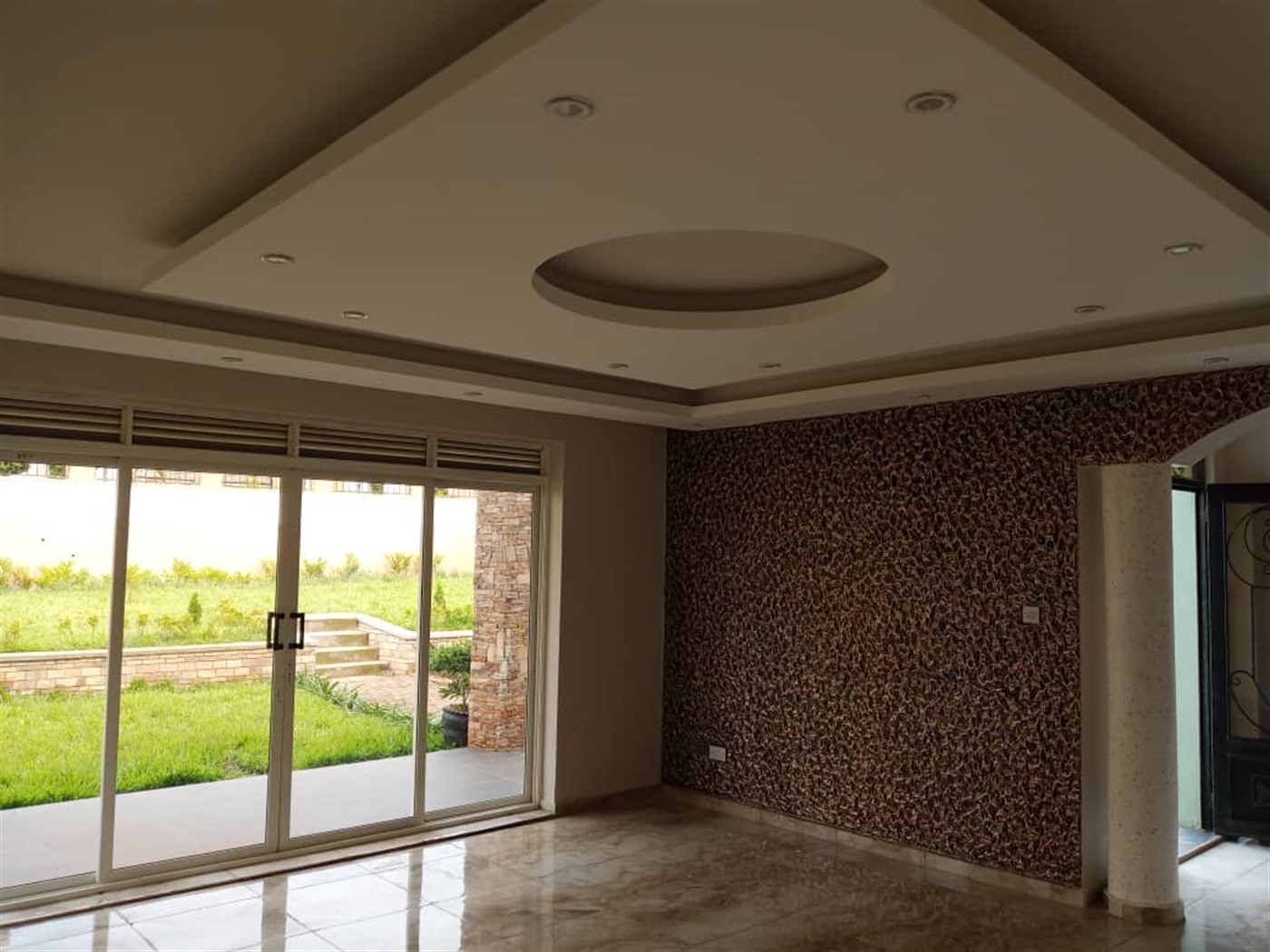 5 bedroom Mansion for sale in Bwebajja Wakiso Uganda