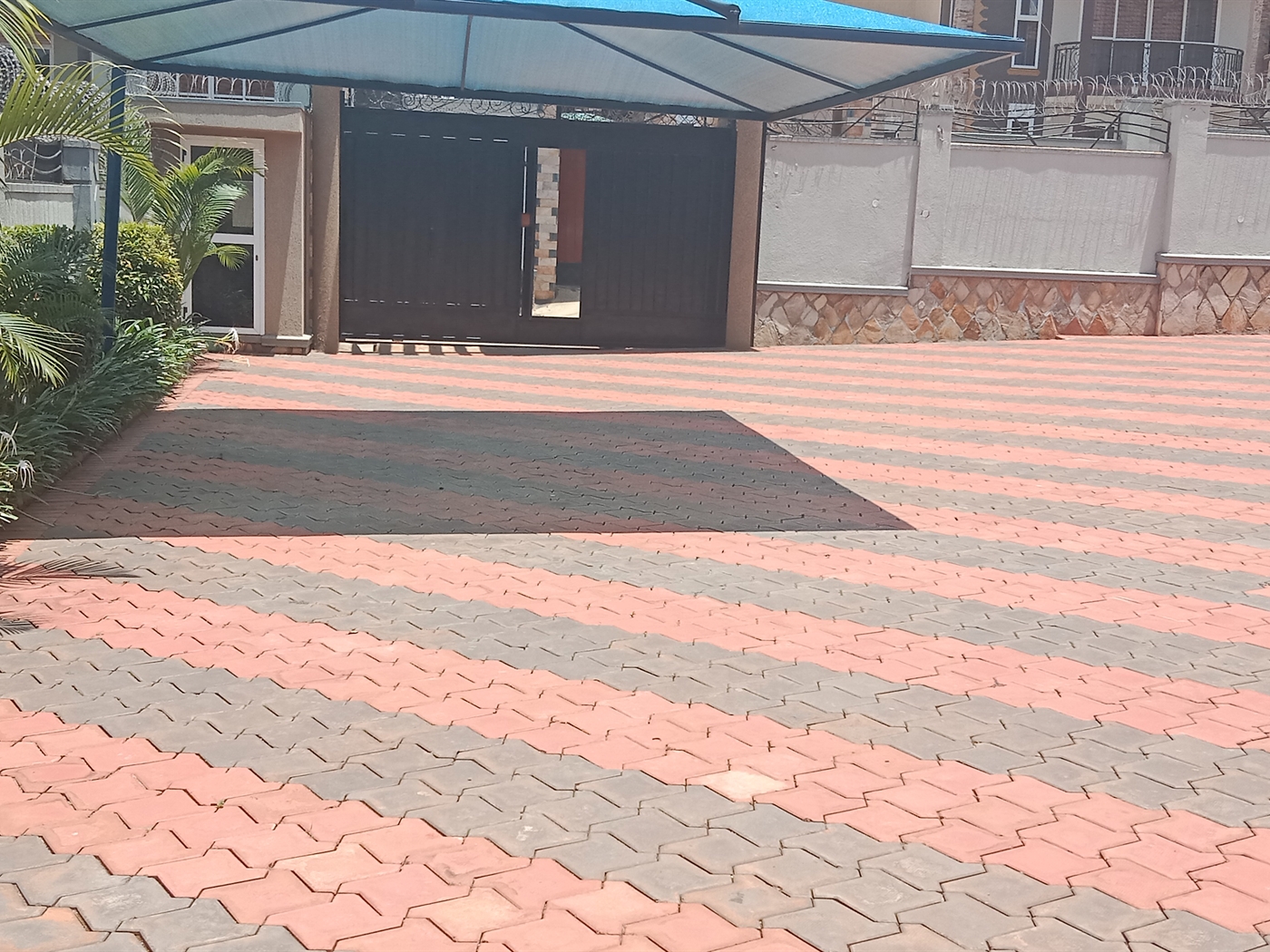 7 bedroom Mansion for sale in Akright Wakiso Uganda