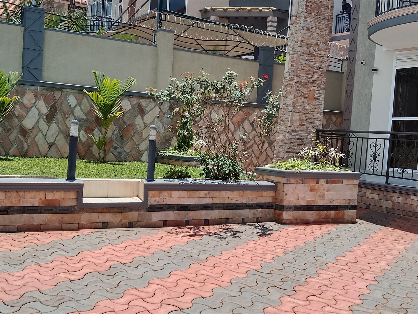 7 bedroom Mansion for sale in Akright Wakiso Uganda