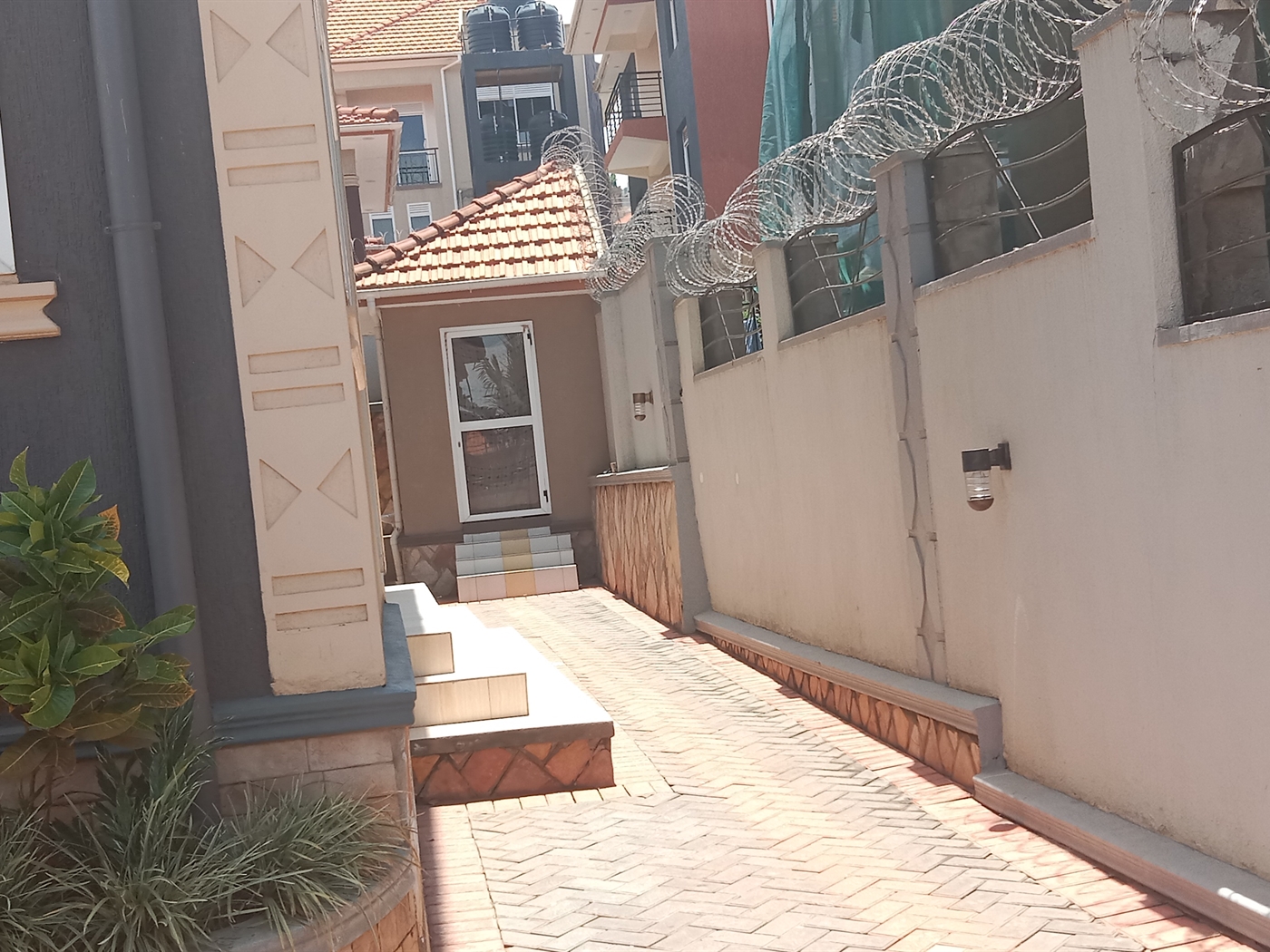7 bedroom Mansion for sale in Akright Wakiso Uganda
