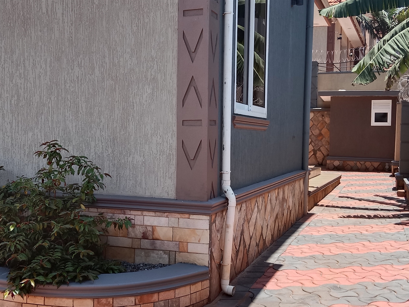 7 bedroom Mansion for sale in Akright Wakiso Uganda