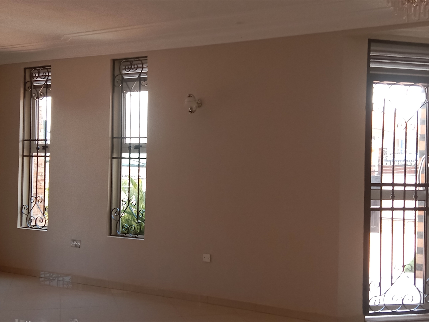 7 bedroom Mansion for sale in Akright Wakiso Uganda