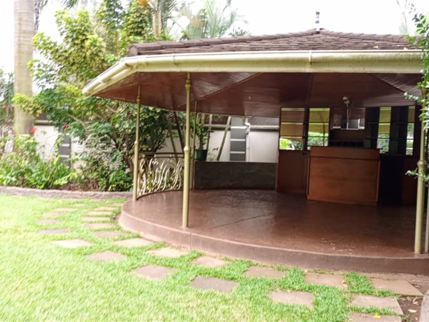 7 bedroom Mansion for sale in Mbuya Kampala Uganda