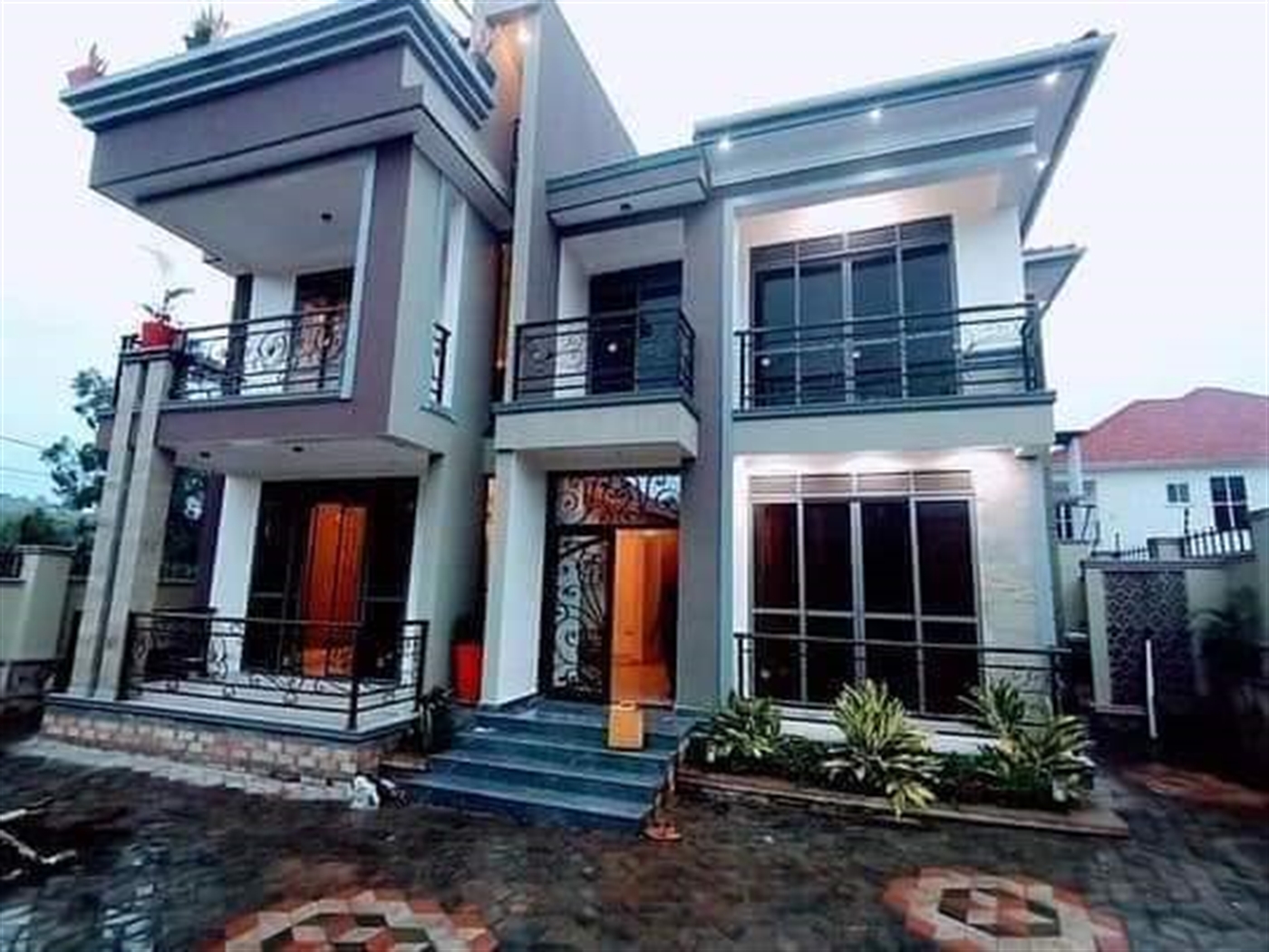 5 bedroom Town House for sale in Kyanja Kampala Uganda