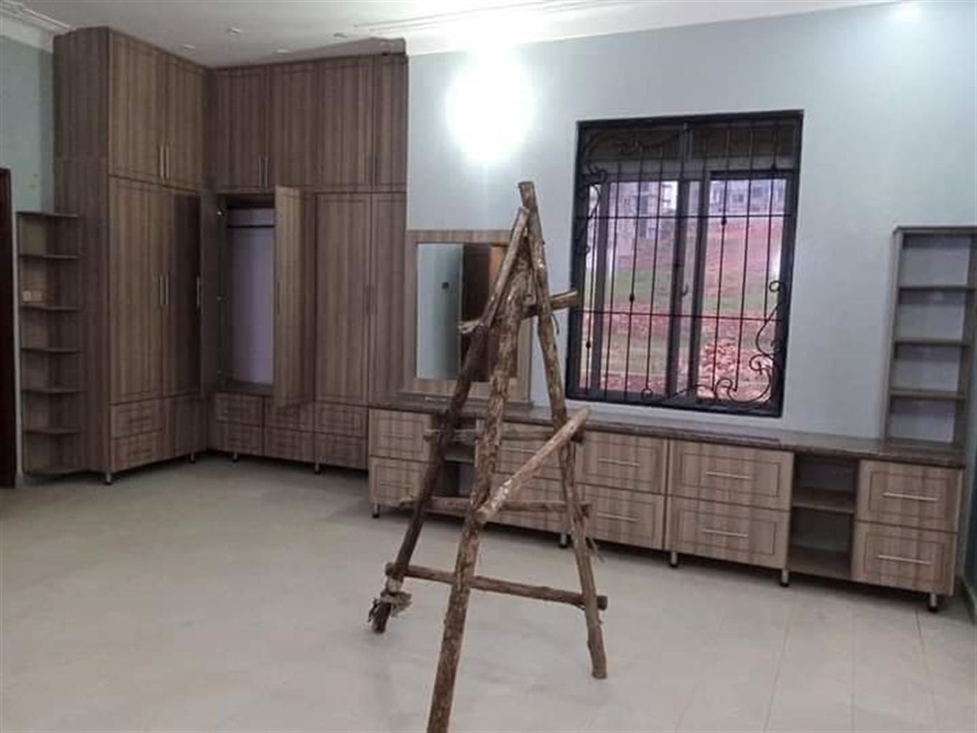 5 bedroom Town House for sale in Kyanja Kampala Uganda