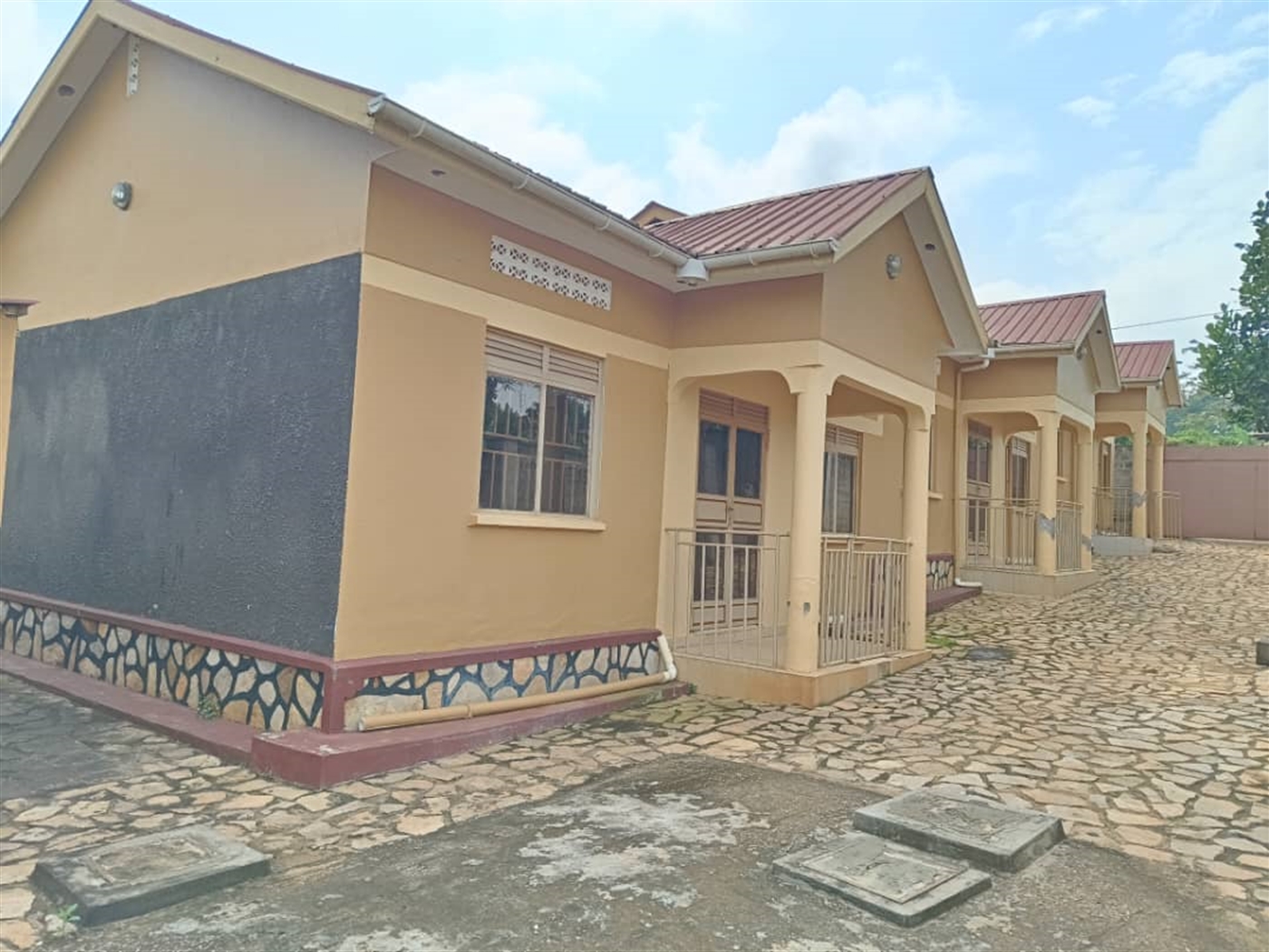 2 bedroom Semi detached for sale in Seeta Mukono U...
