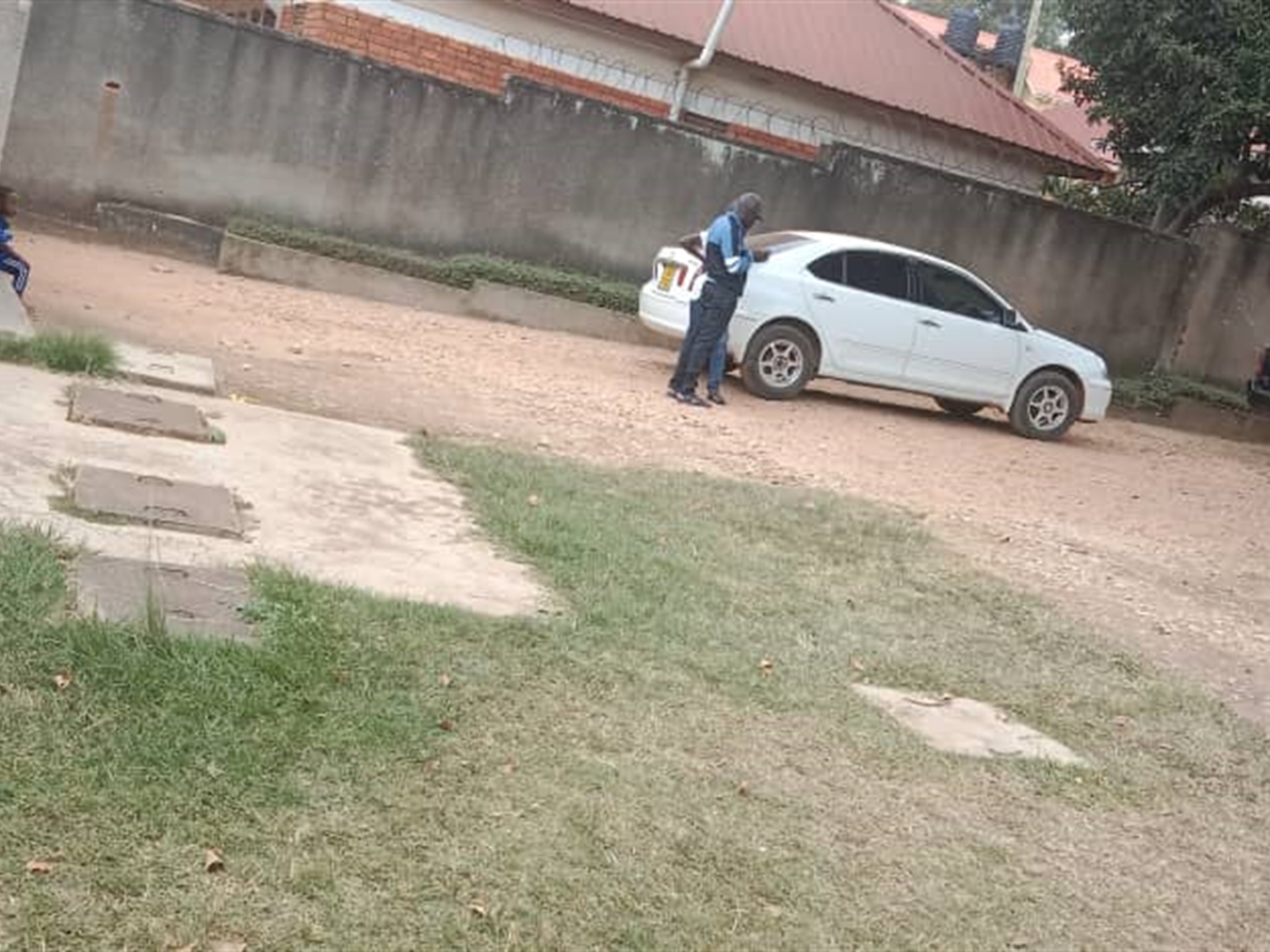 2 bedroom Semi detached for sale in Kisaasi Kampala Uganda