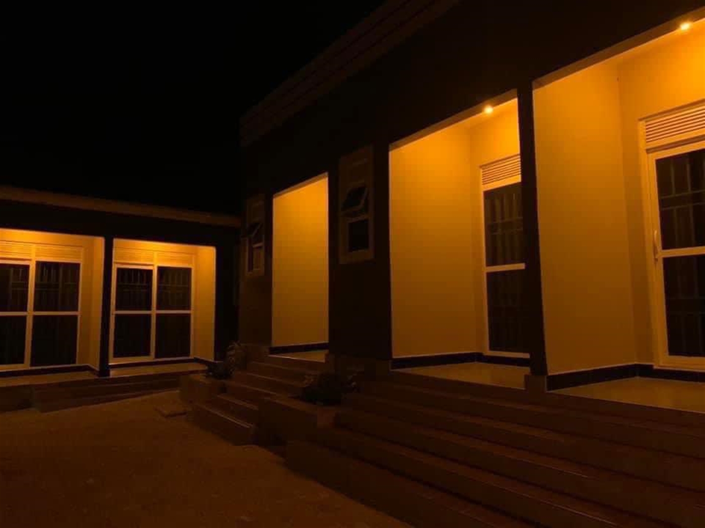 15 bedroom Cottage for sale in Munyonyo Kampala Uganda