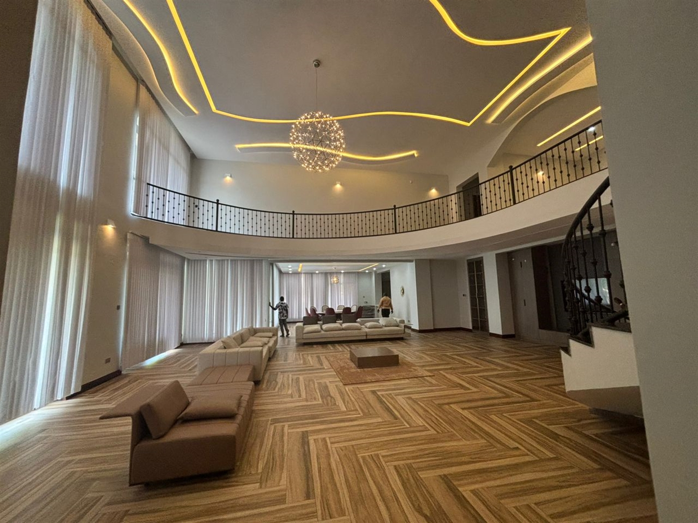 8 bedroom Mansion for sale in Kigo Wakiso Uganda