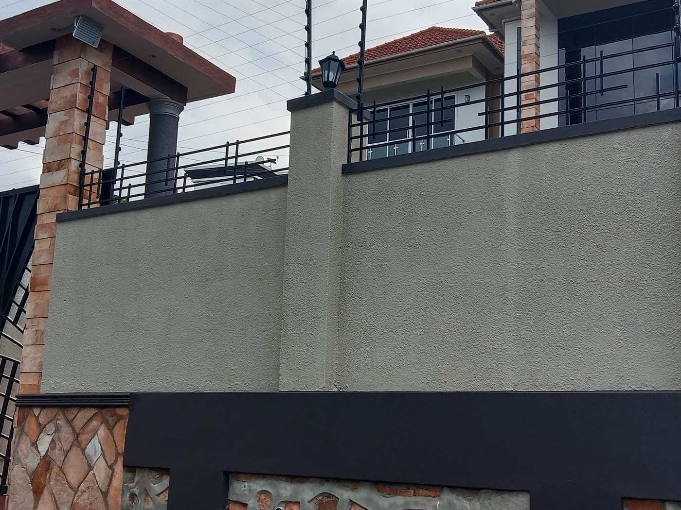 7 bedroom Mansion for sale in Lubowa Wakiso Uganda
