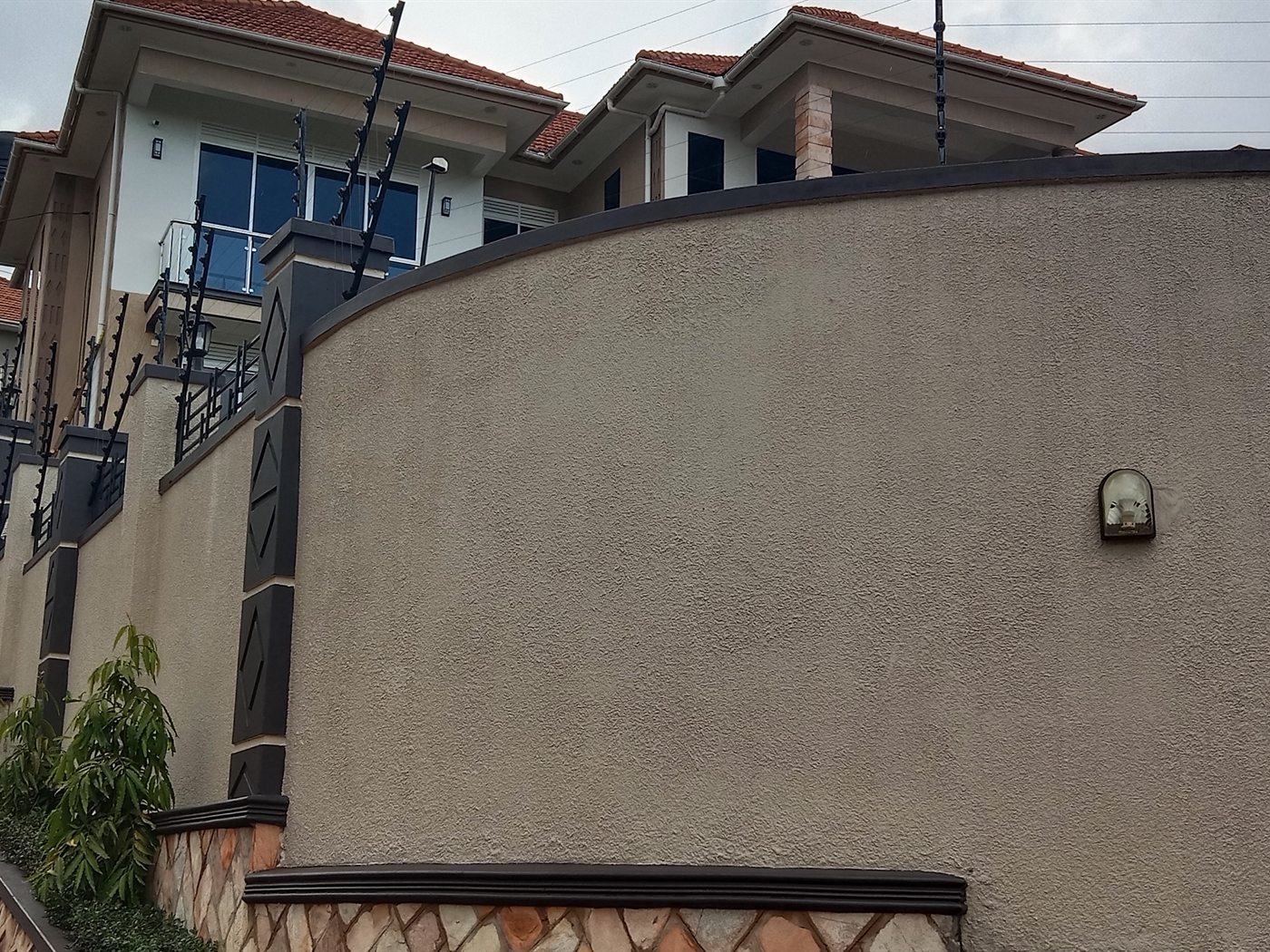 7 bedroom Mansion for sale in Lubowa Wakiso Uganda