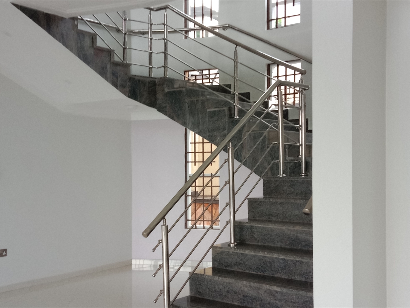 7 bedroom Mansion for sale in Lubowa Wakiso Uganda