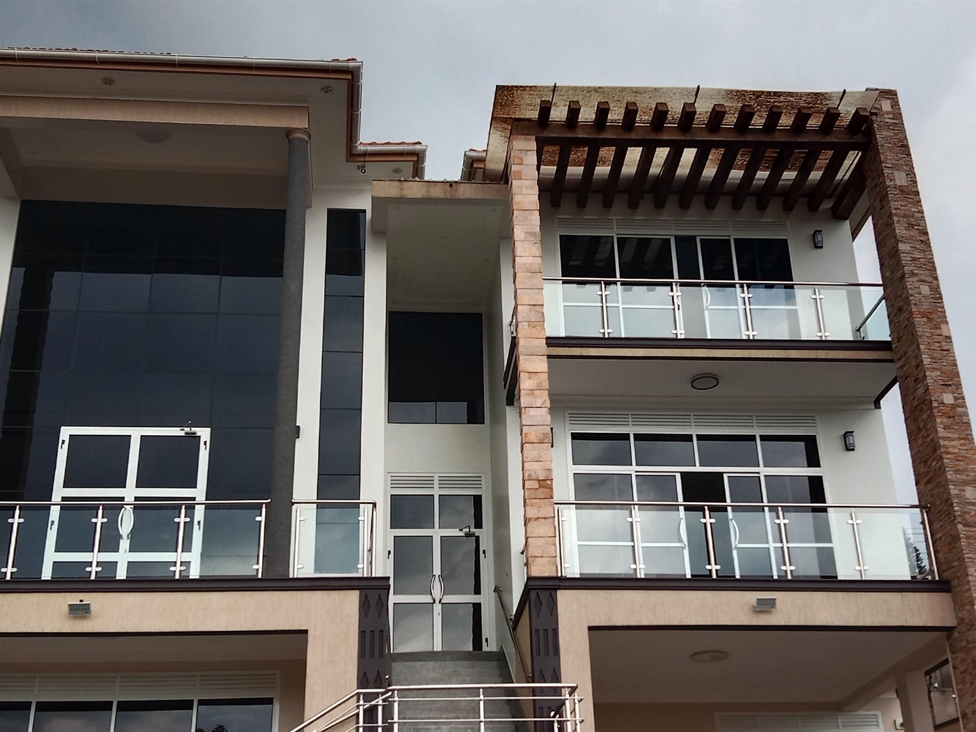 7 bedroom Mansion for sale in Lubowa Wakiso Uganda