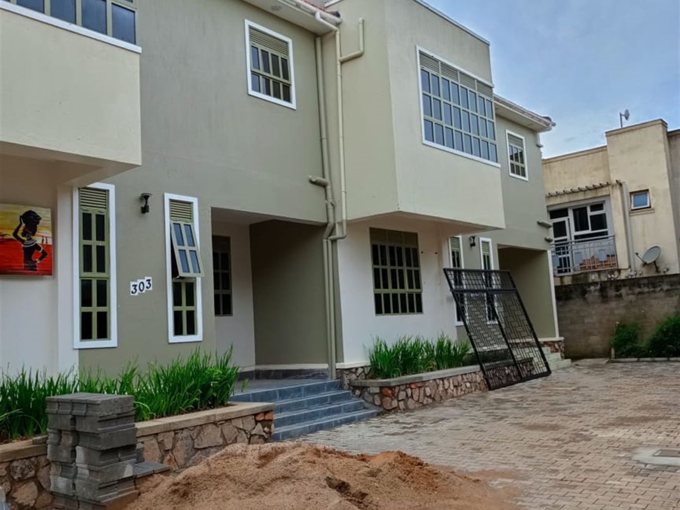 4 bedroom Duplex for sale in Kira Wakiso Uganda