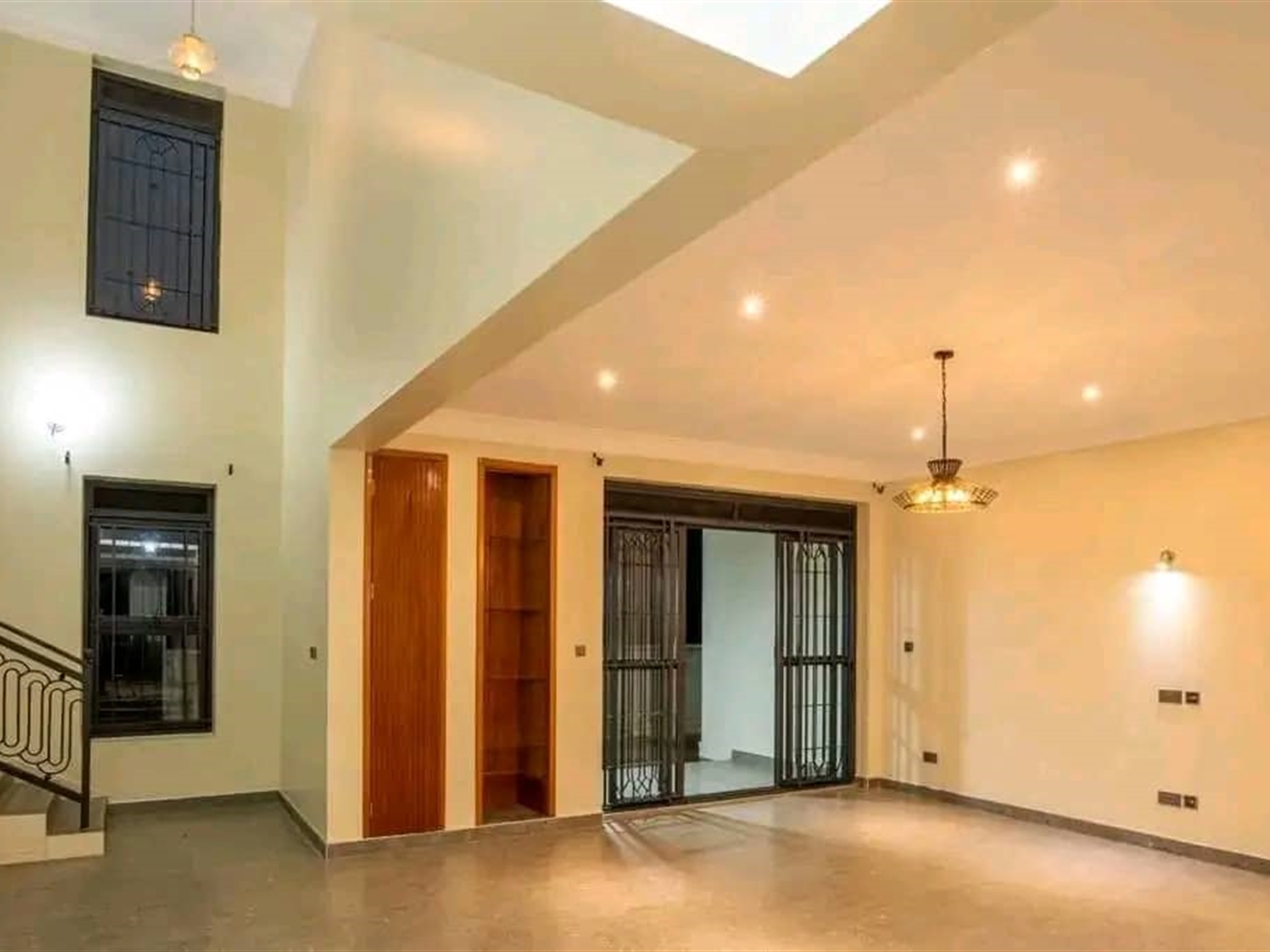 4 bedroom Duplex for sale in Kira Wakiso Uganda