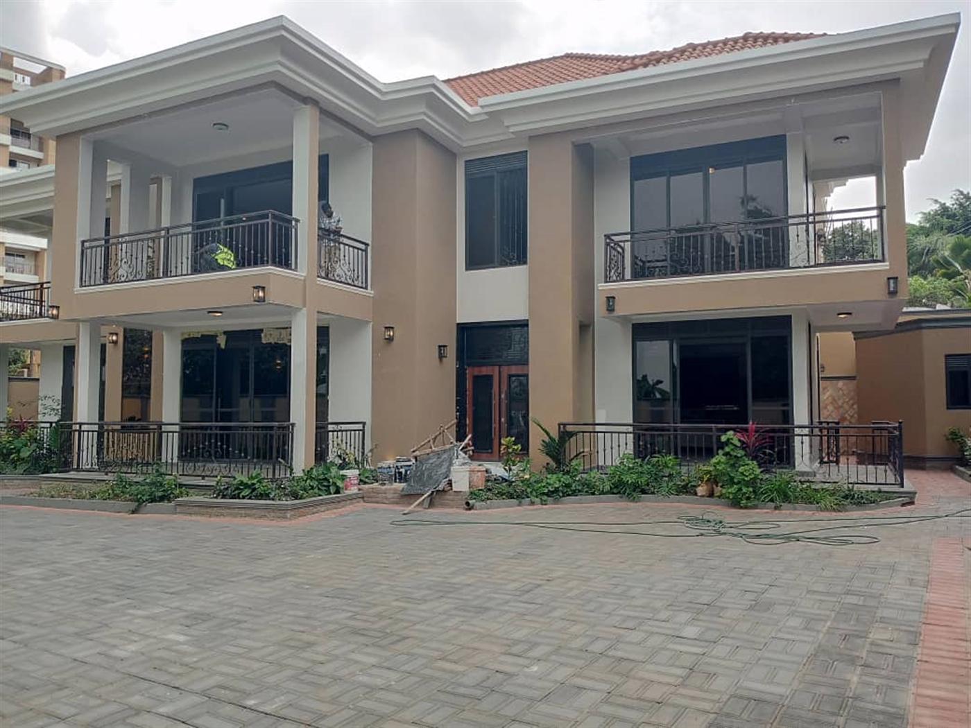 6 bedroom Storeyed house for sale in Muyenga Kampala Uganda