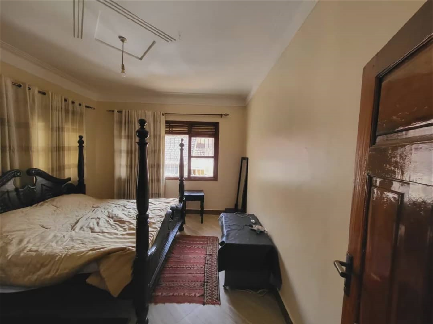  1 bedroom Storeyed house for sale in Kansanga Kampala Uganda