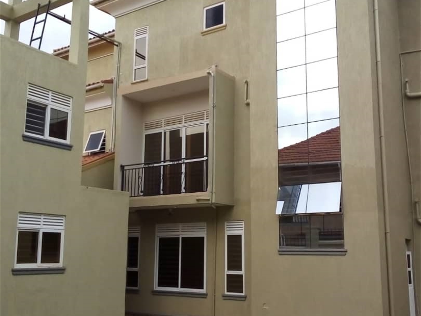5 bedroom Storeyed house for sale in Muyenga Kampala Uganda