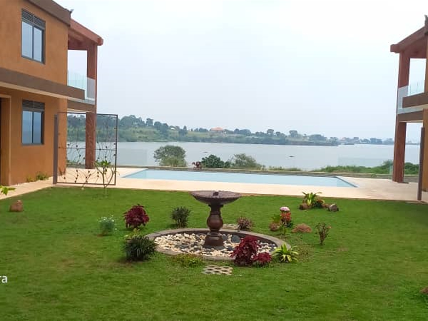 6 bedroom Storeyed house for sale in Kigo Wakiso Uganda