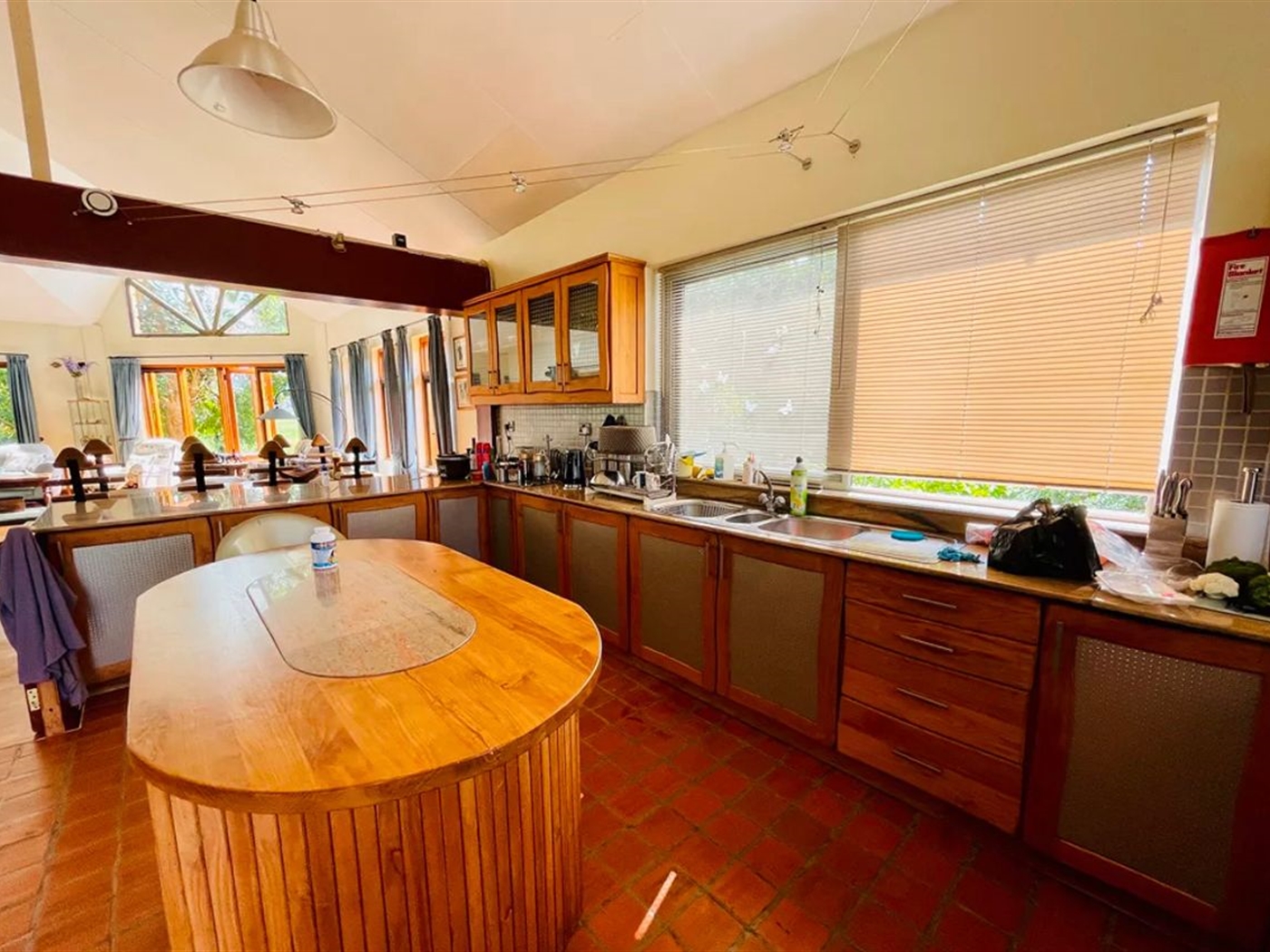 5 bedroom Storeyed house for sale in Munyonyo Kampala Uganda