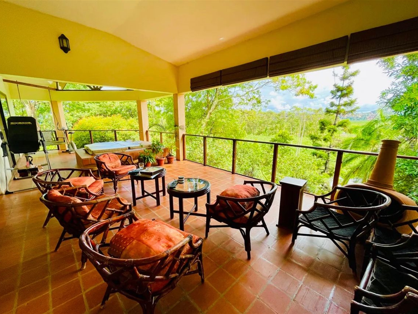 5 bedroom Storeyed house for sale in Munyonyo Kampala Uganda