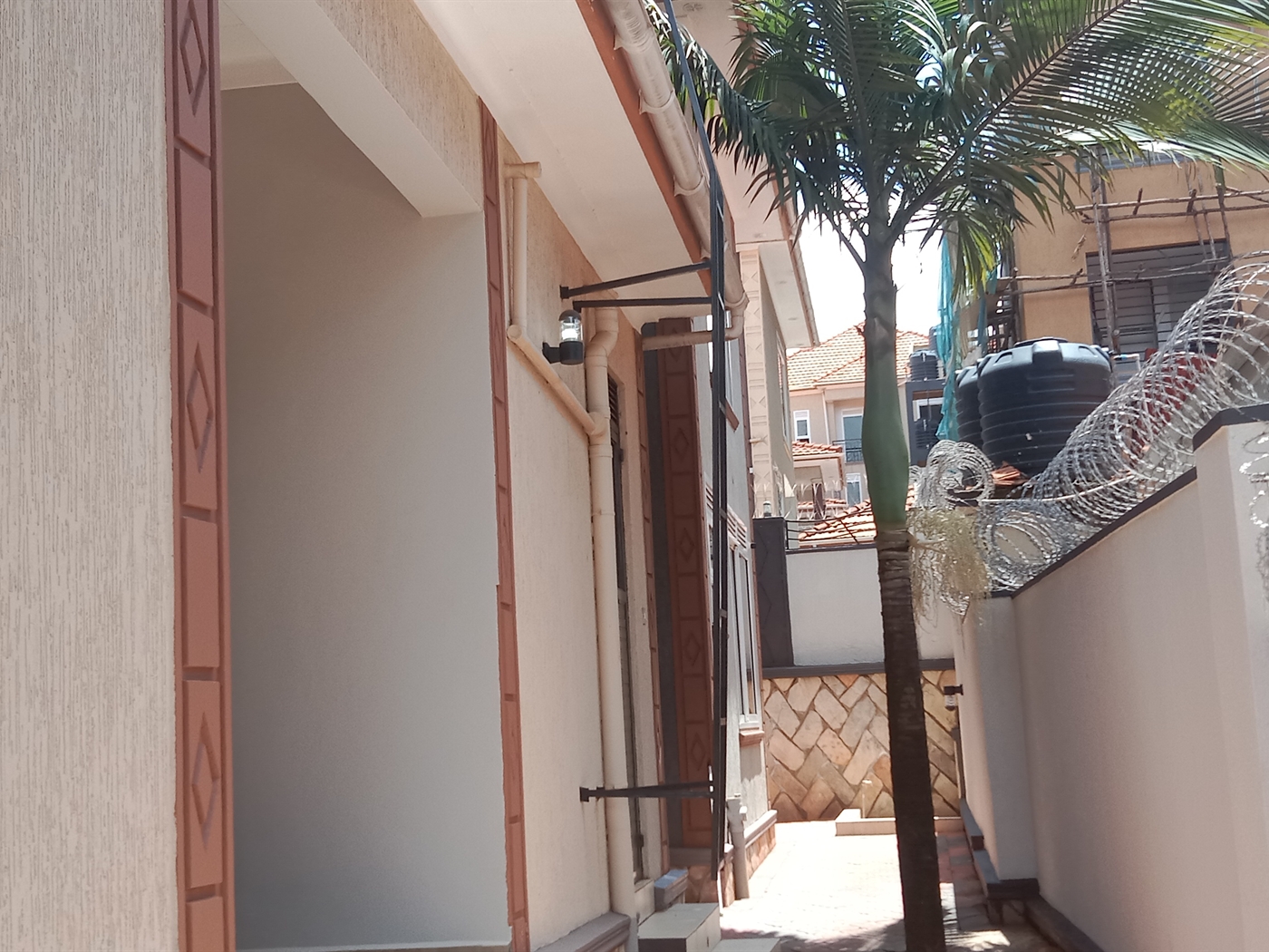  5 bedroom Storeyed house for sale in Akright Wakiso Uganda
