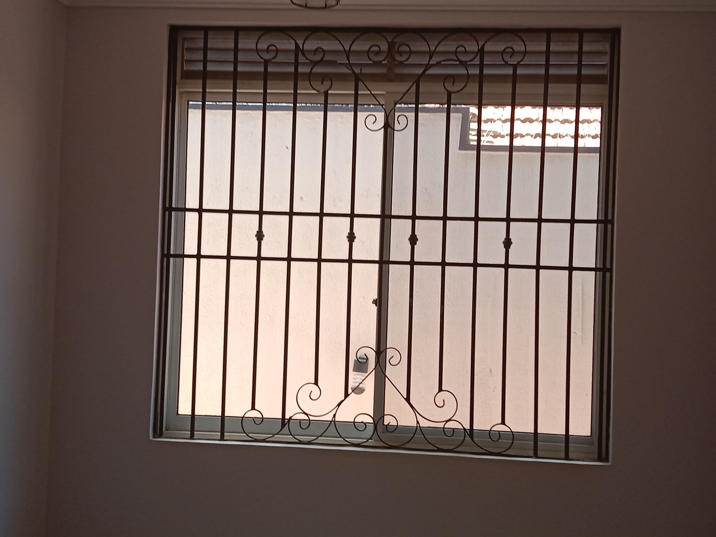  5 bedroom Storeyed house for sale in Akright Wakiso Uganda