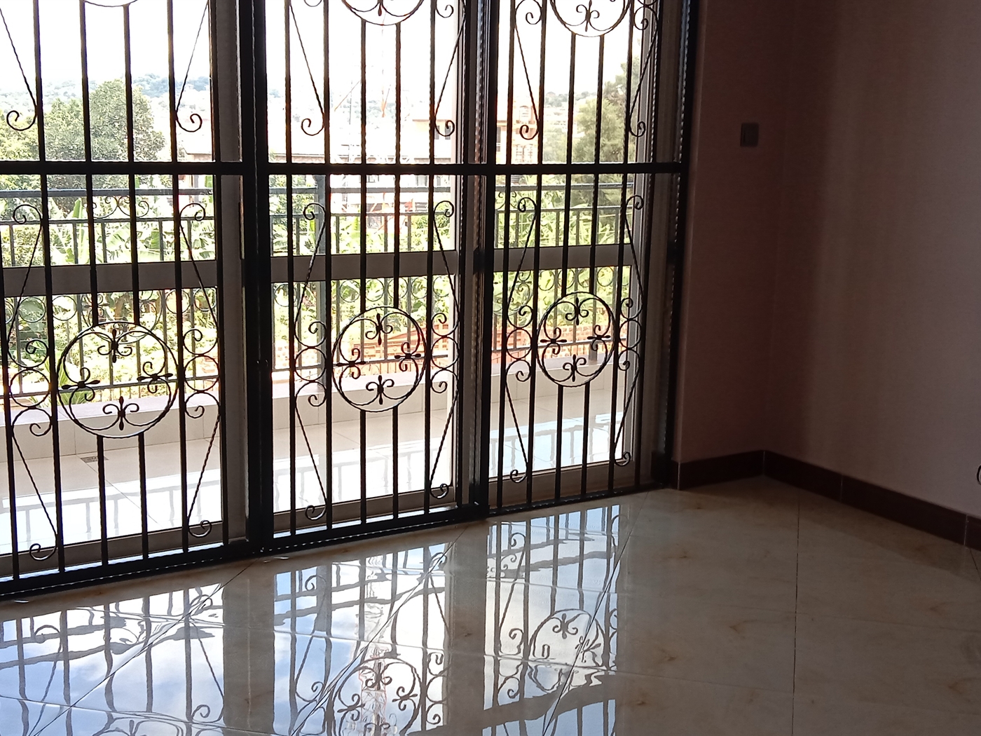 5 bedroom Storeyed house for sale in Munyonyo Kampala Uganda