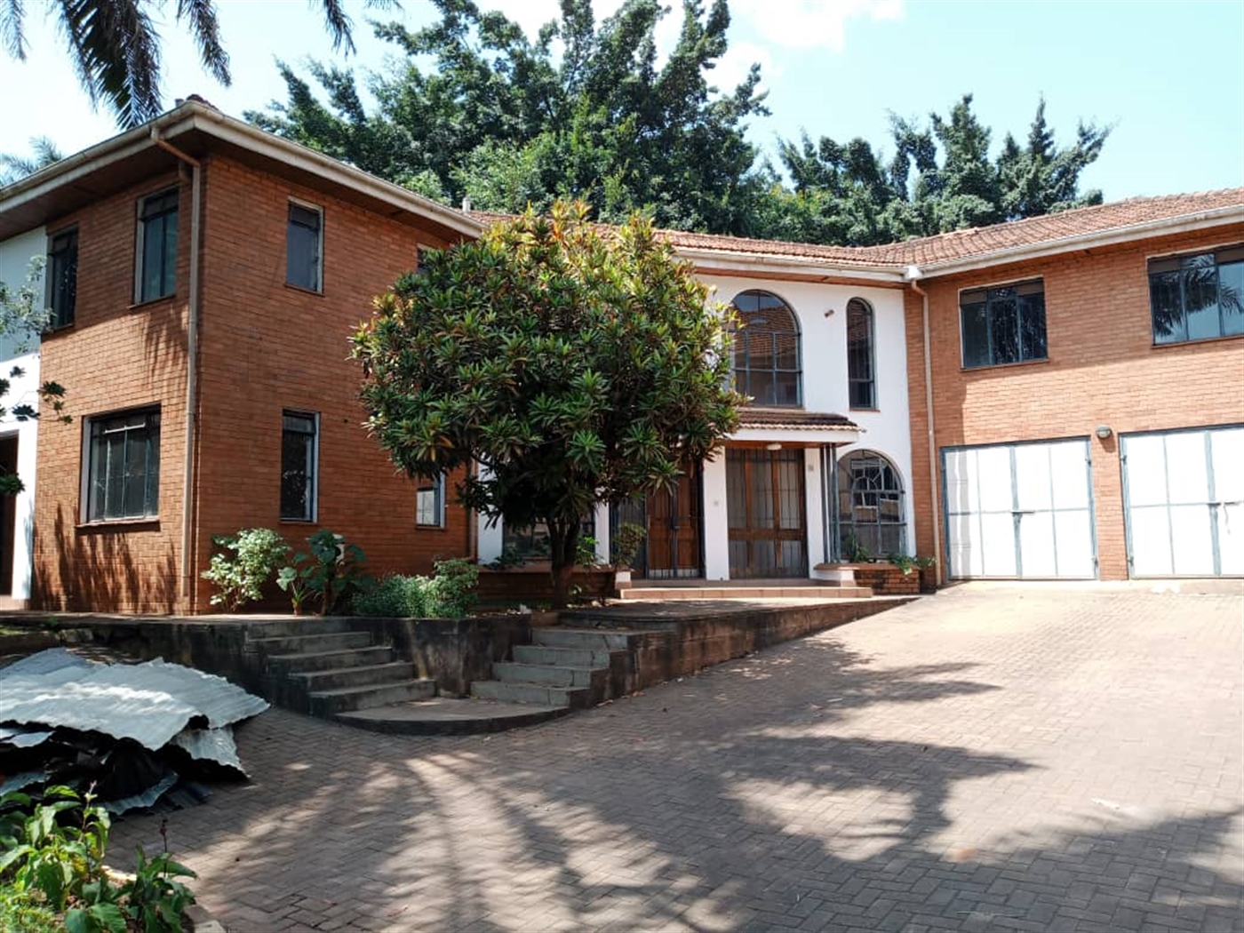 5 bedroom Storeyed house for sale in Naguru Kampala Uganda