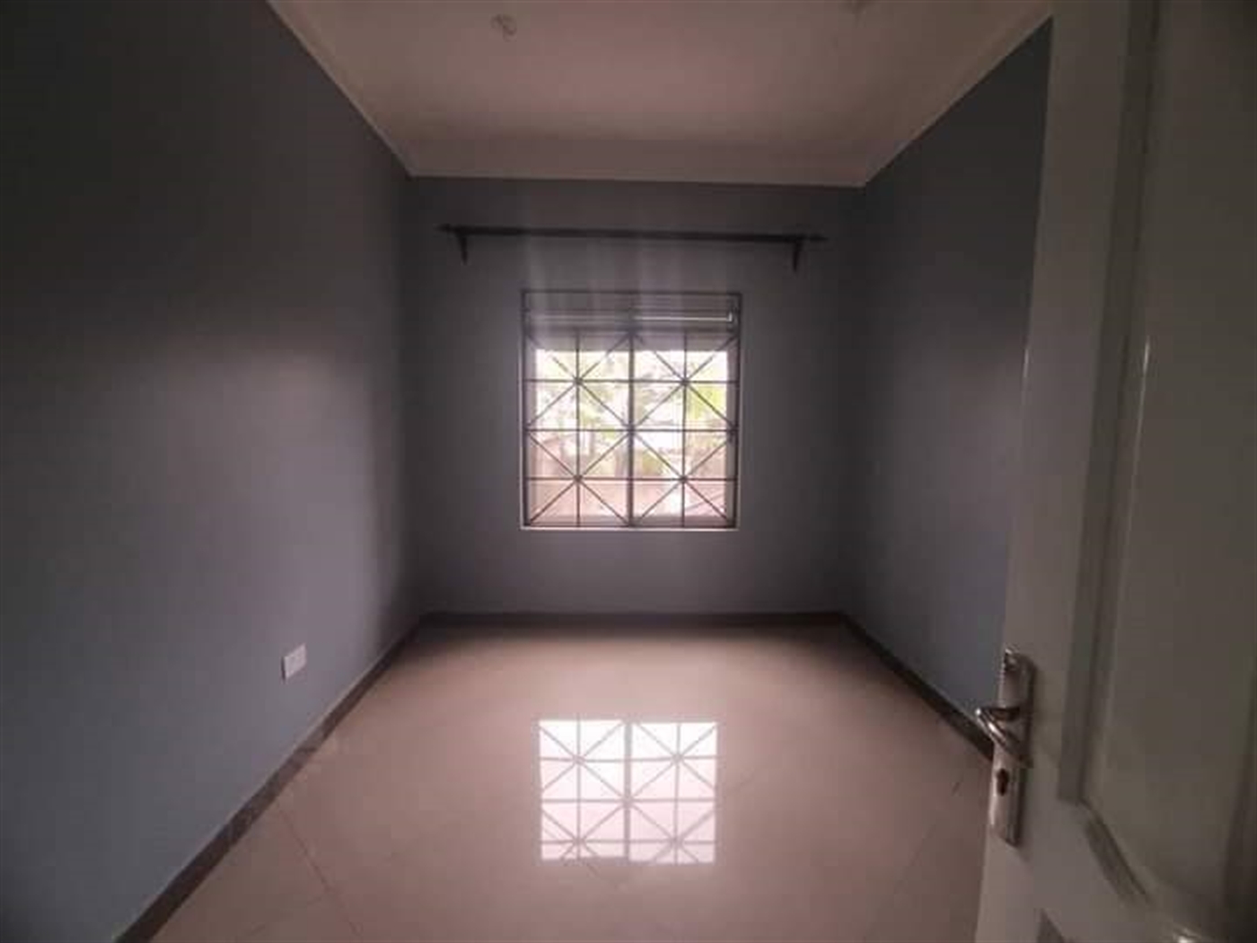 4 bedroom Vacation rental for rent in Kira Wakiso Uganda