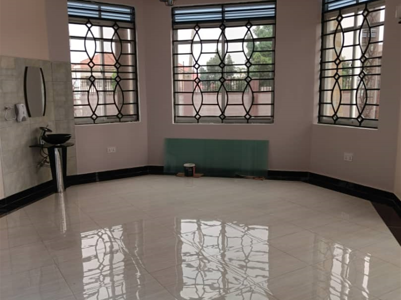 5 bedroom Storeyed house for sale in Akright Wakiso Uganda