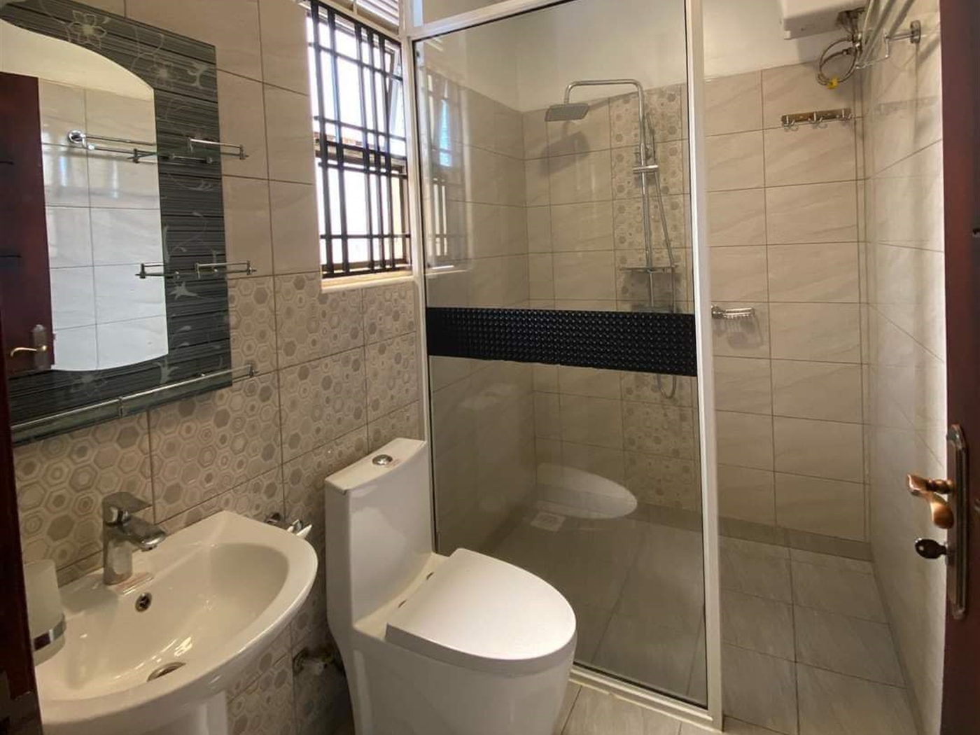2 bedroom Apartment for rent in Kulambilo Wakiso Uganda